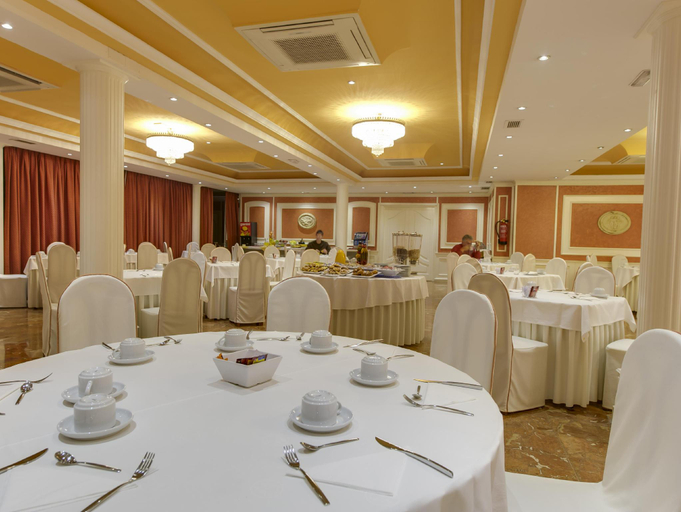 Food & Drinks 3, Hostal Torrejon, Madrid