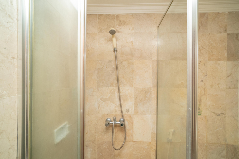Bathroom 4