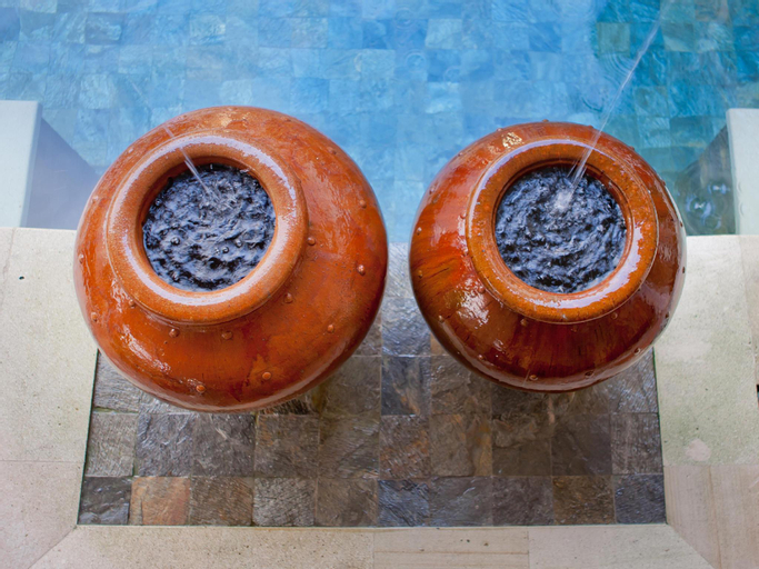 Food & Drinks 30