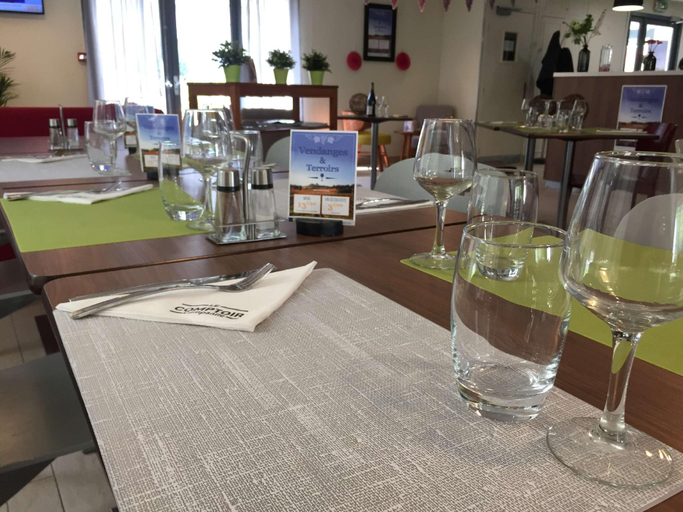 Public Area 3, Campanile Evry Est - Saint-Germain les Corbeil, Essonne