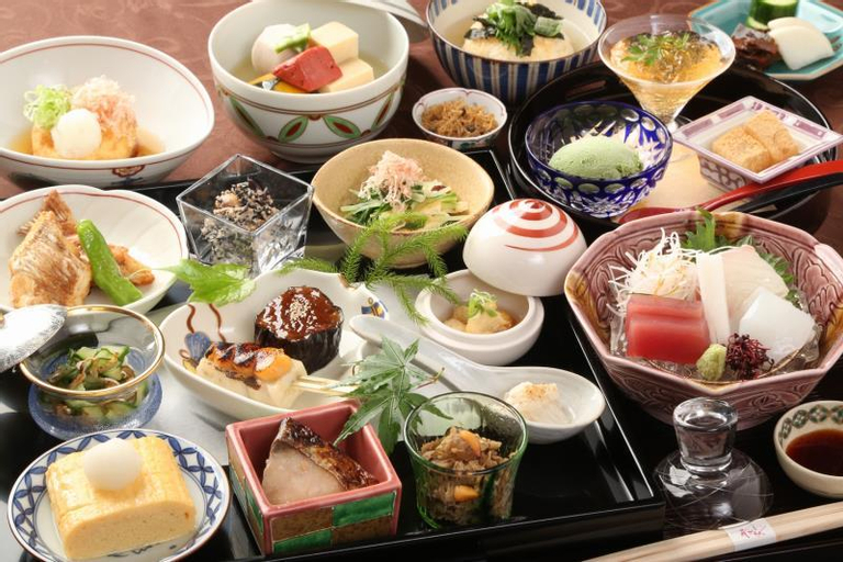 Food & Drinks 27