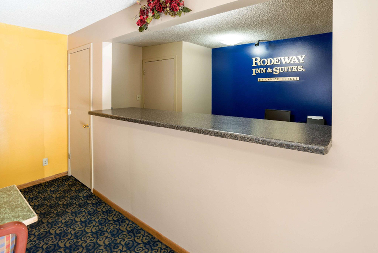 Bathroom 4, Rodeway Inn & Suites Austin I-90, Mower