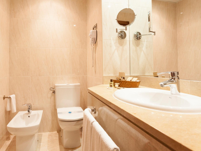 Bathroom 3, Hotel FC Villalba, Madrid
