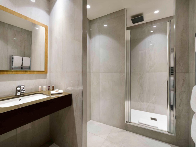Bathroom 5, Grand Hôtel La Cloche Dijon - MGallery Collection, Côte-d'Or