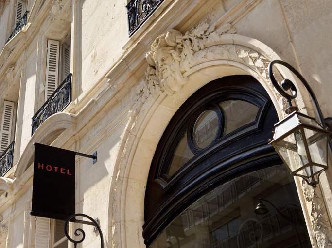 Public Area 4, Le 5 Particulier, Hauts-de-Seine