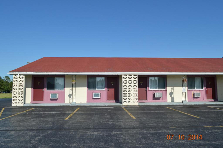 Others 5, Rodeway Inn Manchester I-90, Ontario