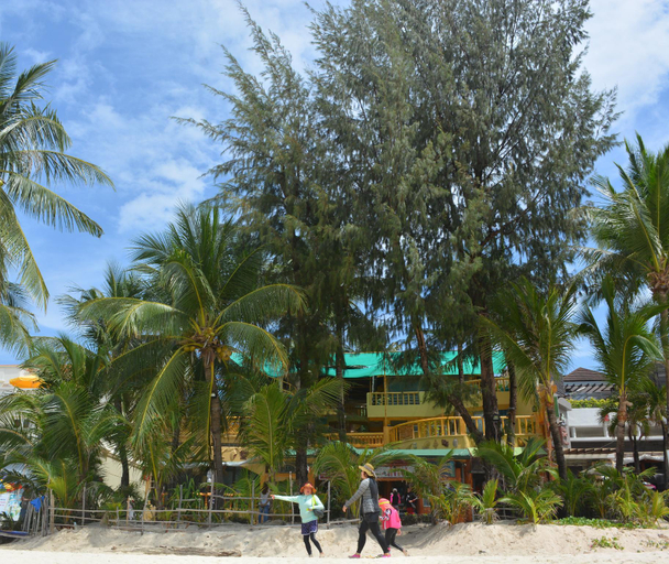 Others 3, La Isla Bonita Resort, Malay