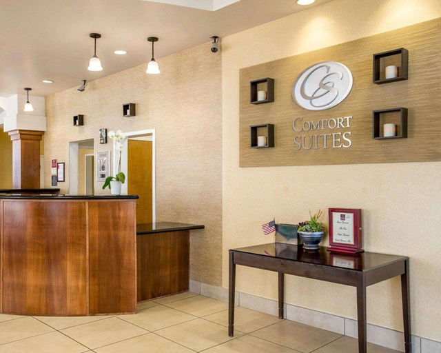 Public Area 3, Comfort Suites Barstow near I-15, San Bernardino