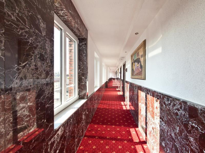Public Area 3, Hotel Unique Dortmund City, Dortmund
