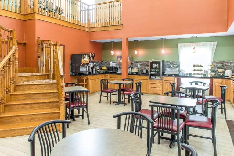 Food & Drinks 5, Quality Inn & Suites Columbus West - Hilliard, Franklin