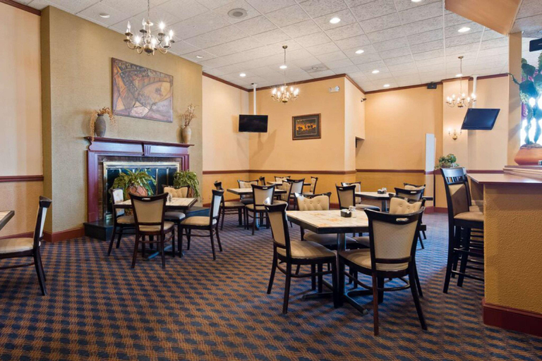 Food & Drinks 5, Clarion Inn Falls Church-Arlington, Fairfax