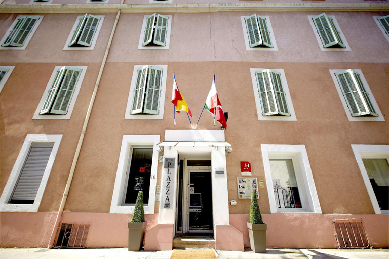 Others 5, Kyriad Nimes Centre, Gard