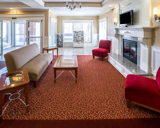 Public Area 2, Comfort Inn Hebron-Lowell Area, Lake