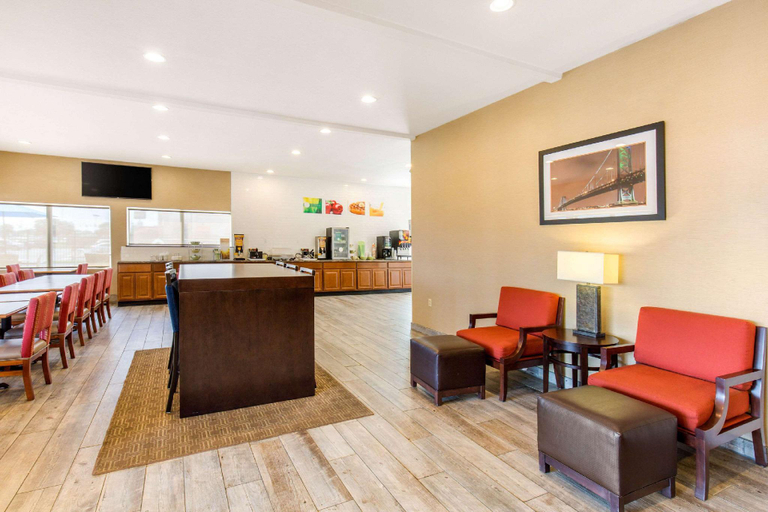 Public Area, Quality Inn & Suites Georgetown - Seaford, Sussex