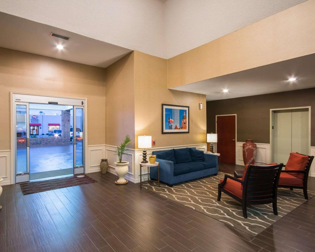 Public Area 2, Comfort Inn & Suites Red Oak - Dallas Area, Ellis