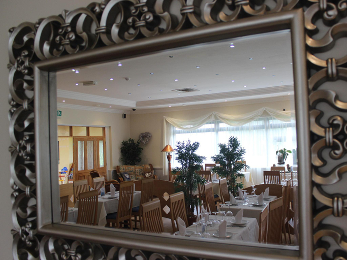 Public Area 2, Travel Plaza Hotel, Northamptonshire
