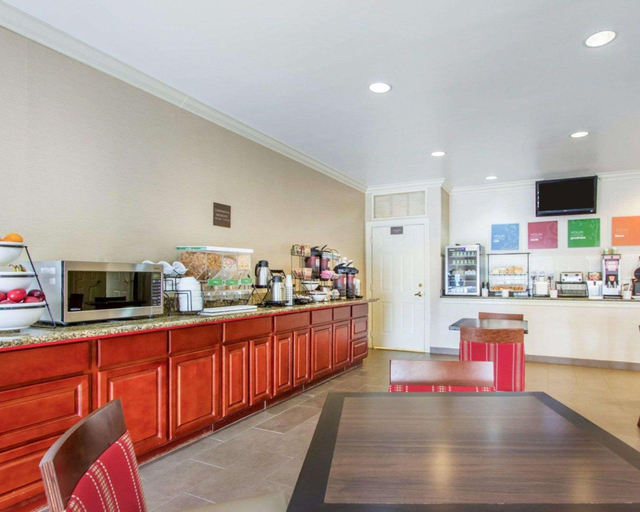 Public Area 2, Comfort Inn Birmingham - Irondale, Jefferson