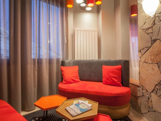 Public Area 4, Hotel Royal Ours Blanc, Isère