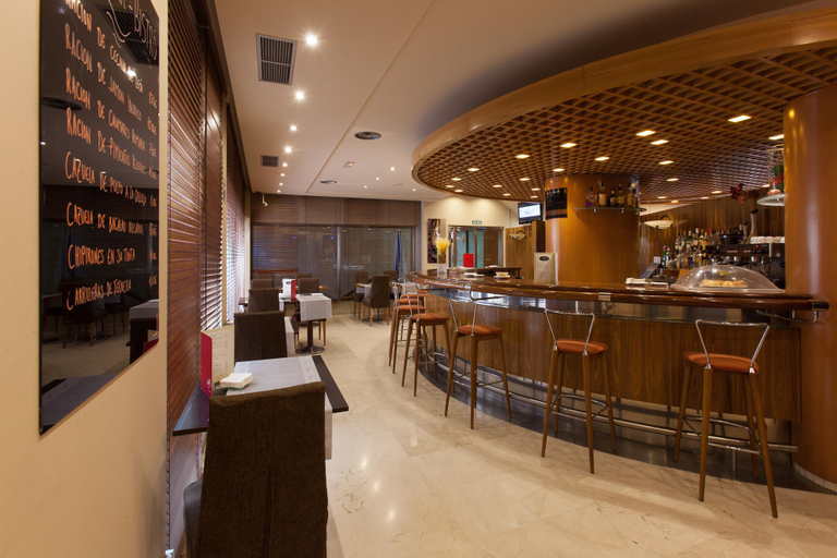 Bar 2, Silken Luis de Leon Hotel, León