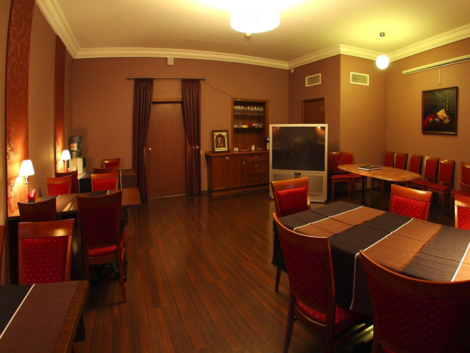 Food & Drinks 3, Hotel Atlantic, Sankt-Peterburg gorsovet