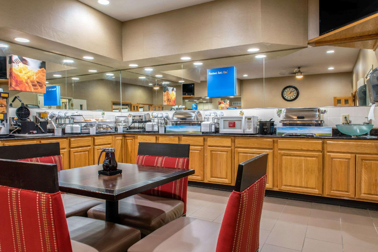 Others 5, Quality Inn Jacksonville near I-72, Morgan