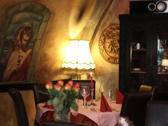 Food & Drinks 5, Residence 7 Angels, Praha 1