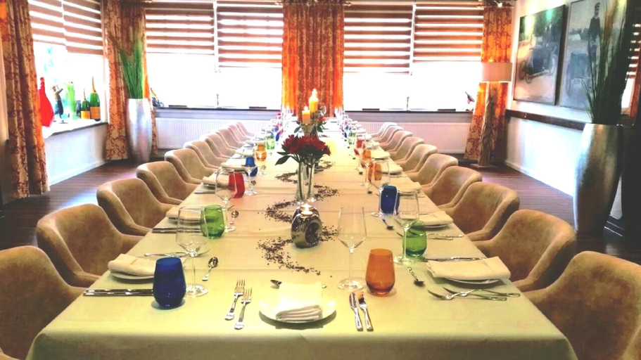 Food & Drinks 3, Zur Post, Cloppenburg