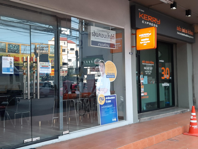 Exterior & Views 2, Vanlisut Hotel, Muang Nonthaburi