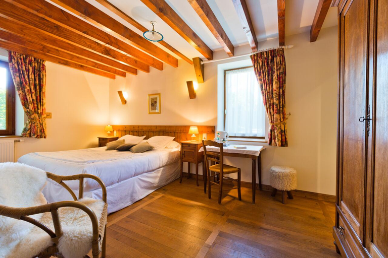 Bedroom 3, Logis Auberge de la Hulotte, Indre