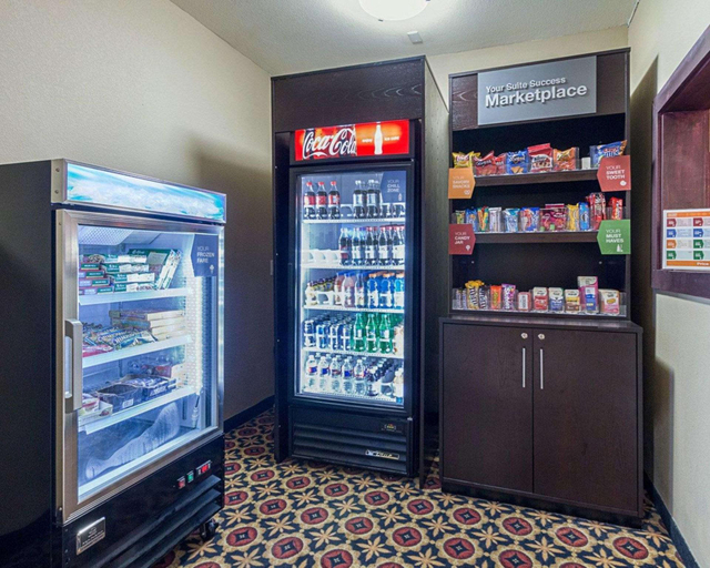 Food & Drinks 5, Comfort Suites Ennis, Ellis