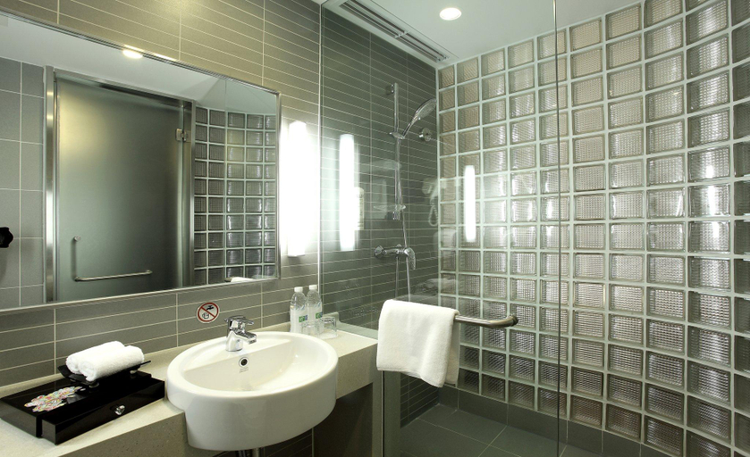 Bathroom 3, Holiday Inn Express Chengdu Wuhou By IHG, Chengdu
