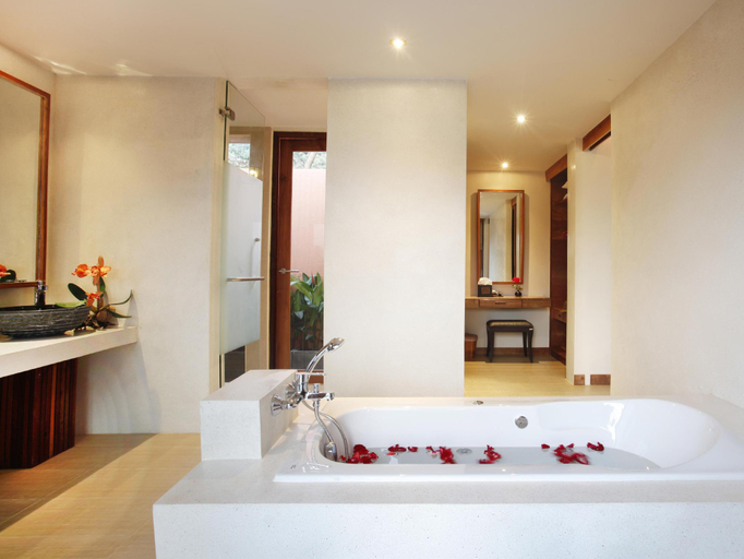 Bathroom 4, KORSIRI POOL VILLAS, Phuket Island