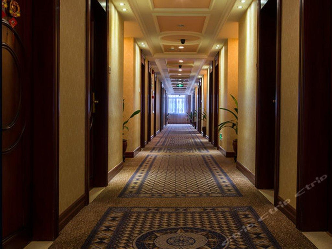 Vienna Hotel Shenzhen Pinghu Center Metro Station, Shenzhen