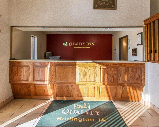 Public Area 2, Quality Inn Burlington near Hwy 34, Des Moines
