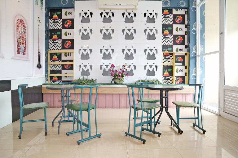 Public Area 2, Hotel O M Authentic Kost Man, Padang
