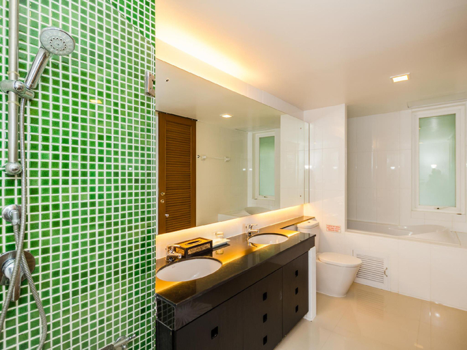 Bathroom, Jirana Hotel Patong, Pulau Phuket