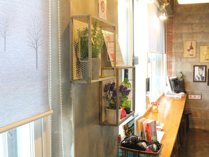 Food & Drinks 5, Mamas and Papas Hongdae Guesthouse, Mapo