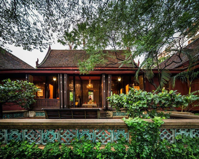 W 21 Hotel Bangkok, Wattana