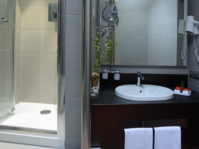 Bathroom 4, Rome Art Hotel, Rome