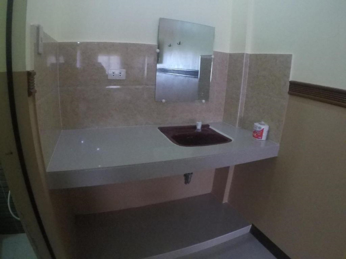 Bathroom 4