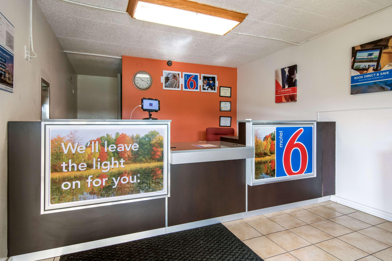Public Area 3, Motel 6 New Stanton, PA, Westmoreland