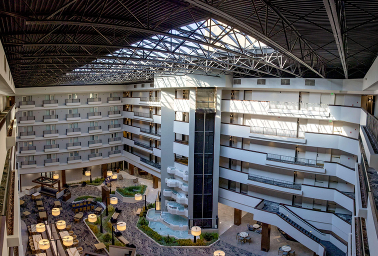 Public Area 4, Doubletree By Hilton Davenport, Scott