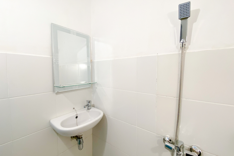 Bathroom 7