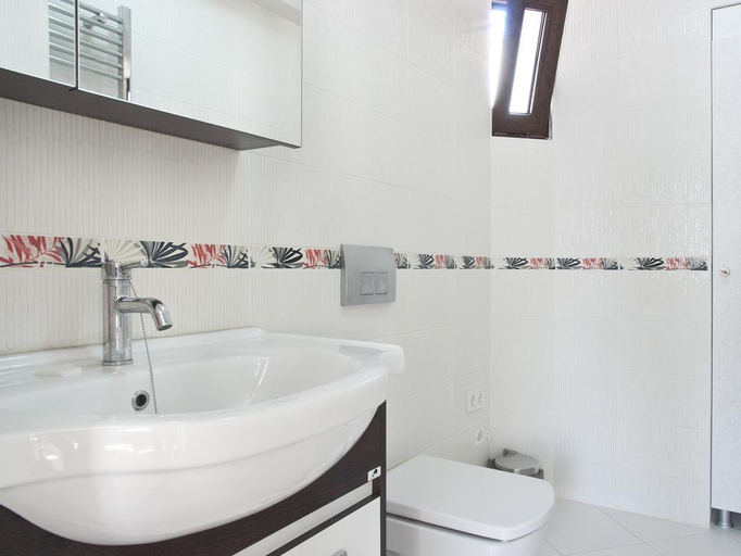 Bathroom 2, Taksim Tulip Residence, Beyoğlu