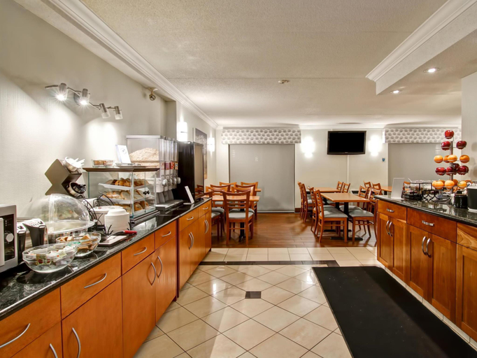Food & Drinks 4, Quality Inn, Waterloo