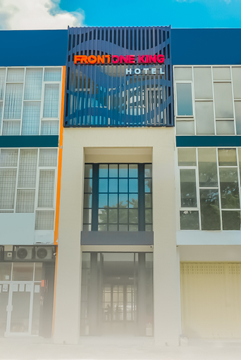 Exterior & Views 2, Front One King Hotel Tuban, Tuban