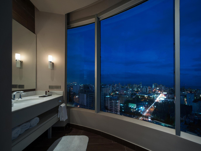 Bathroom 2, Embassy Suites by Hilton Santo Domingo, Distrito Nacional