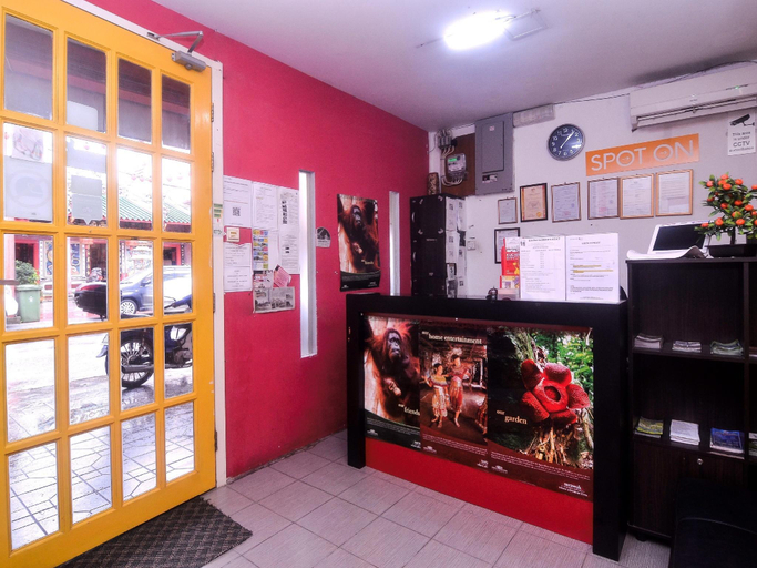 Others 3, Backpacker's Stay Services, Kuching