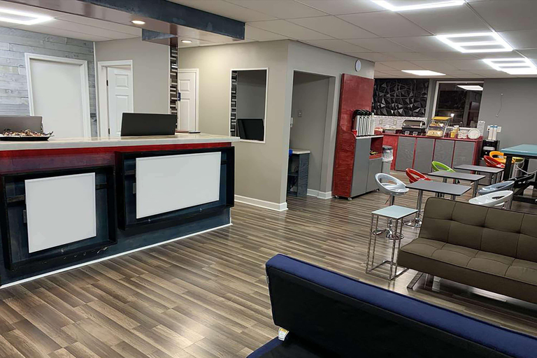 Public Area 2, LX Hotel a Travelodge by Wyndham, Coffee