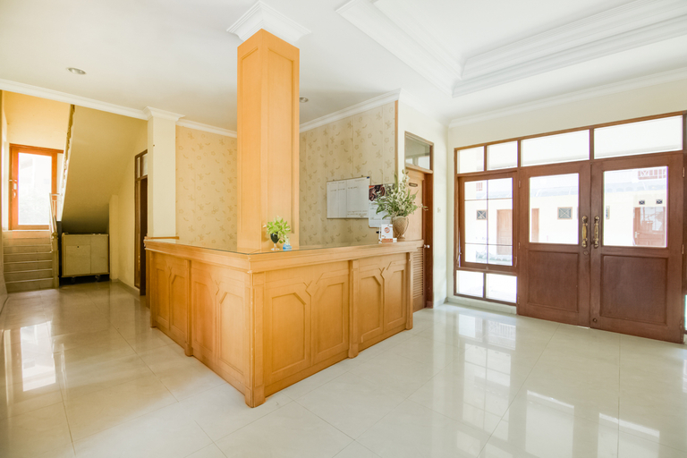 Public Area 2, Hotel O Wisma Langen Werdhasih, Semarang